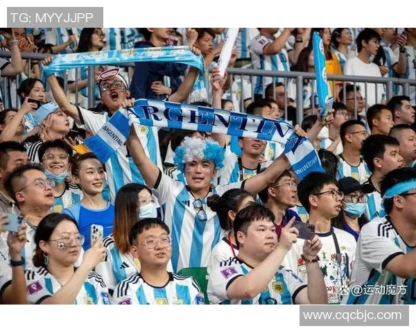 球迷模仿偶像球星展现热情激情与独特创意风采